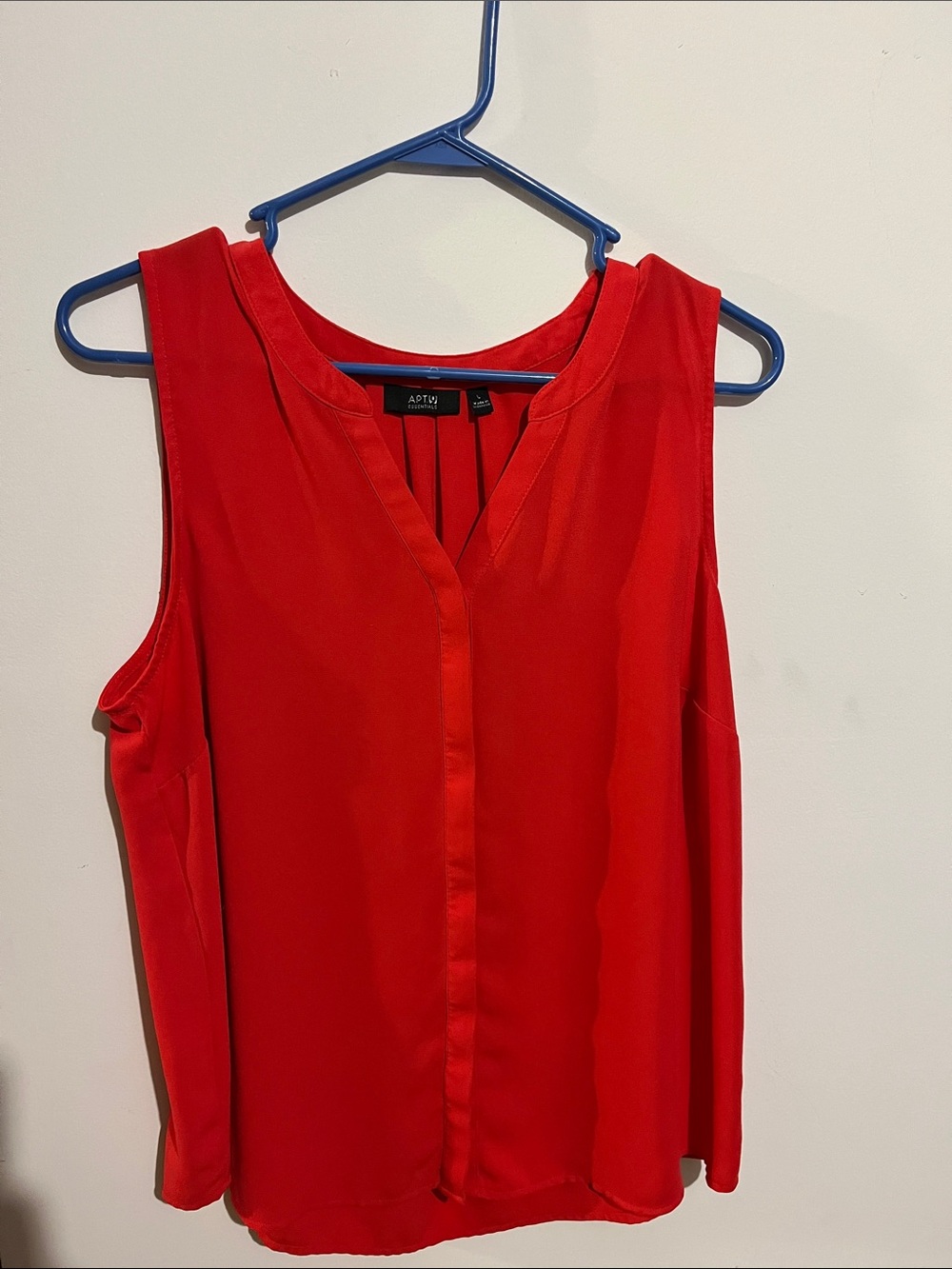 Apt. 9 Red Sleeveless V-Neck Blouse